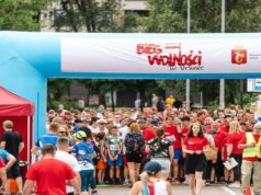 8. Bieg Wolności `Bieg Wolności - w Ursusie. Fot. Andrzej Chomczyk Sztuka Kadru